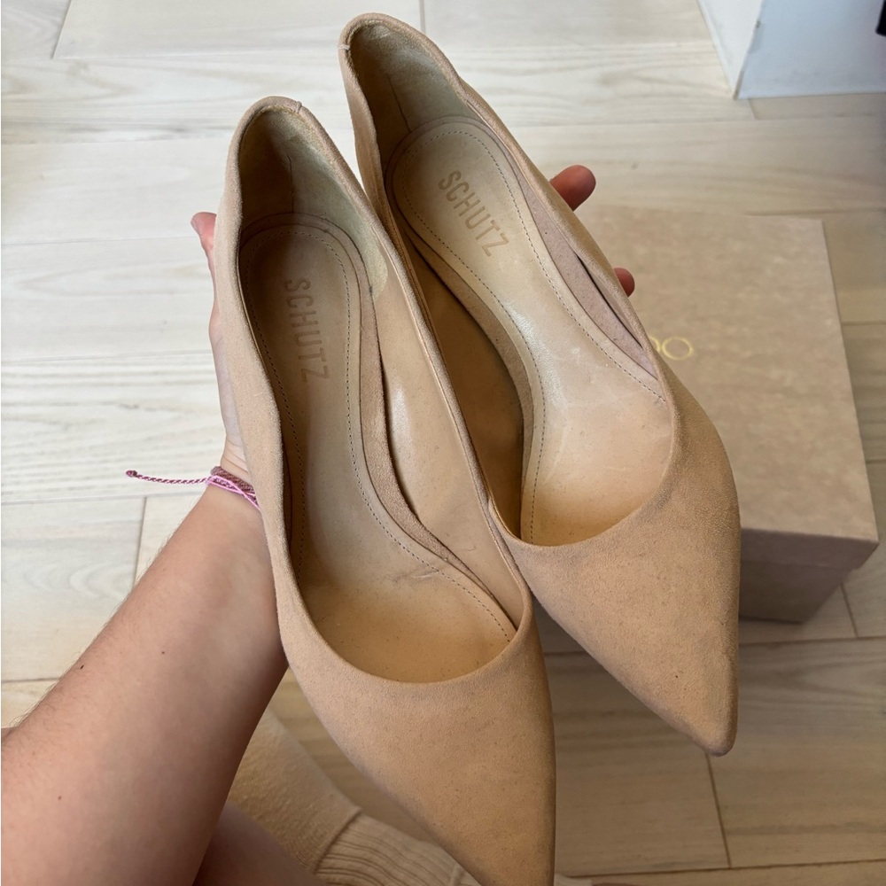 SCHUTZ Tan Stiletto Heels Classic Pointed-Toe